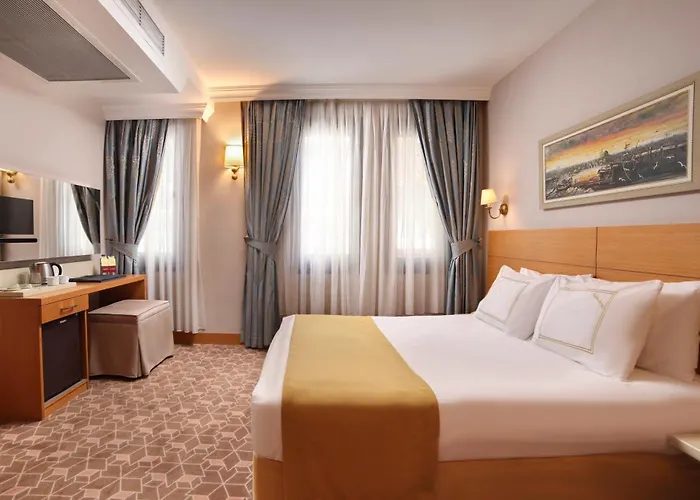 Almina - Special Class 3*