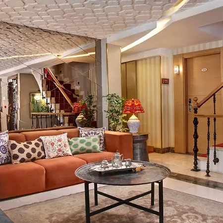 Almina - Special Class 3*