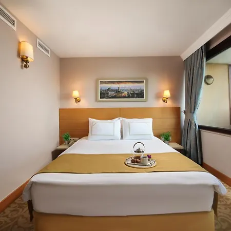 Almina - Special Class Hotel