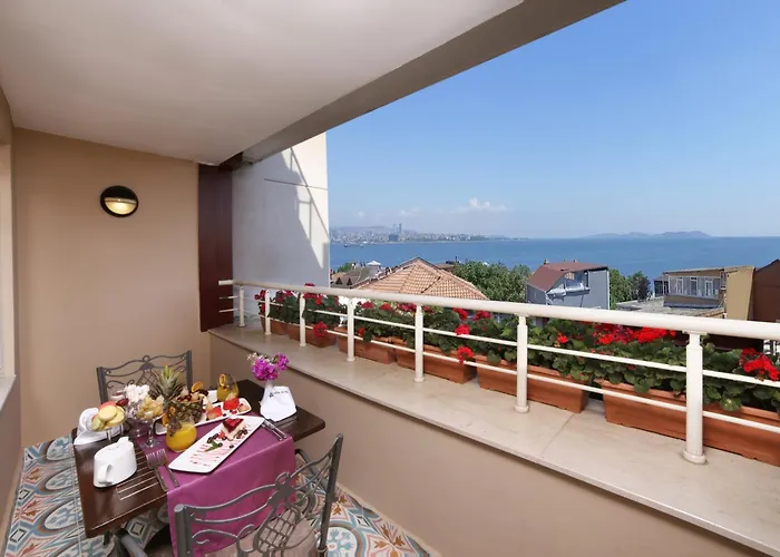 Almina - Special Class Istanbul